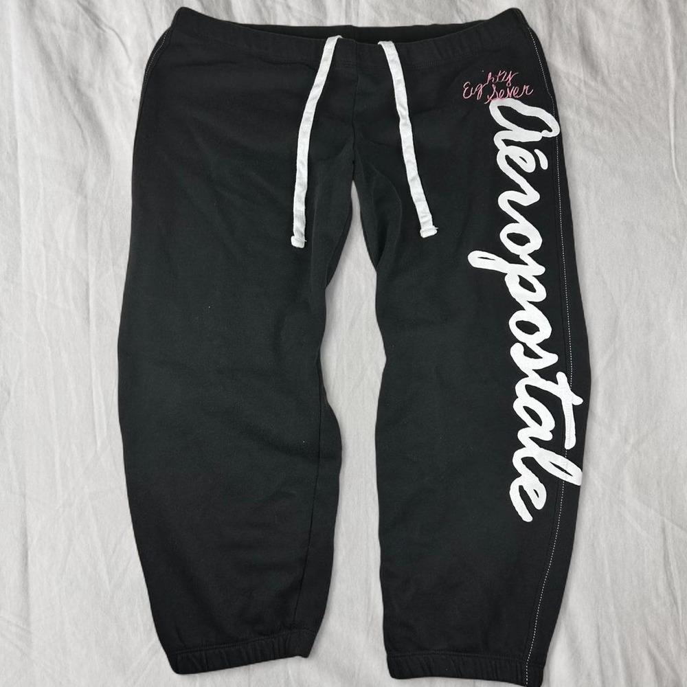 Aeropostale black cropped jogger sweatpants